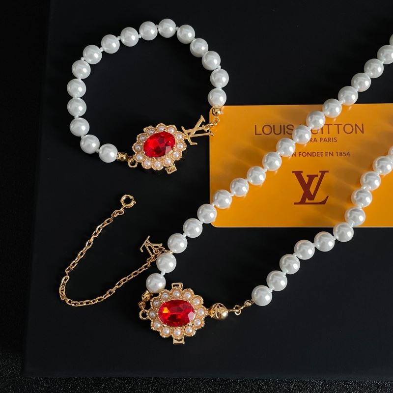 Louis Vuitton Necklaces